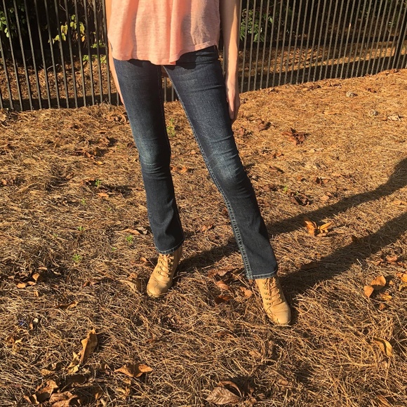 Silver Buckle Jeans - Picture 2 of 4